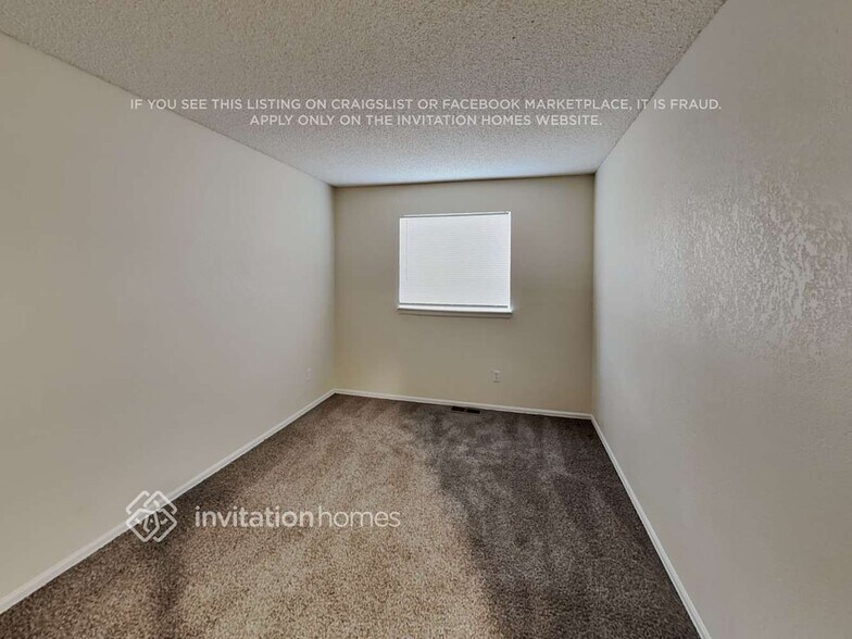 Building Photo - 17319 Lindon Dr
