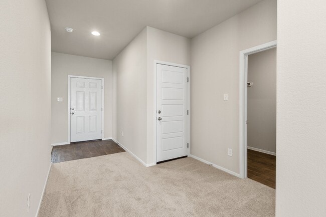 Building Photo - Modern Kyle Home Available for an April Move-In!