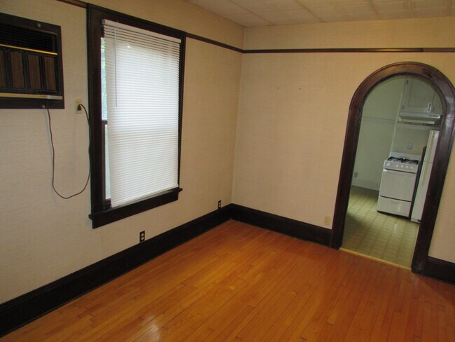 Building Photo - 123 S Brittingham Pl