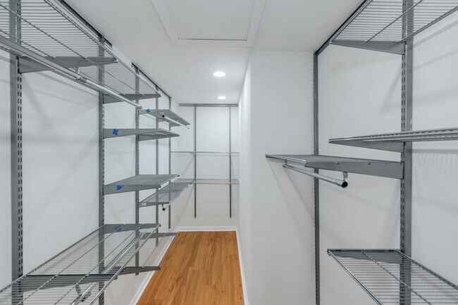 Building Photo - 508 Garden Ct