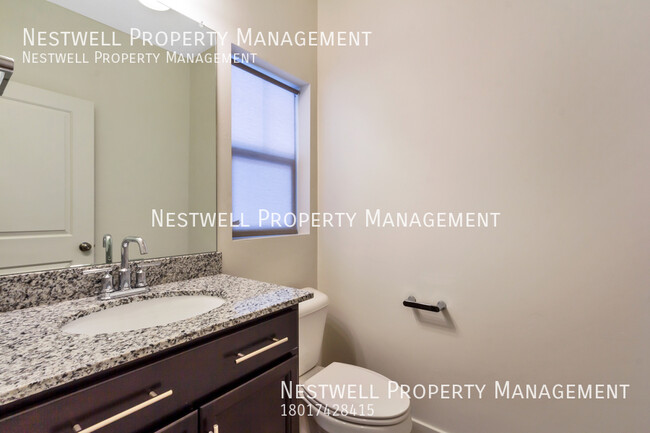 Building Photo - Lovely 4-bed Townhome in Lehi