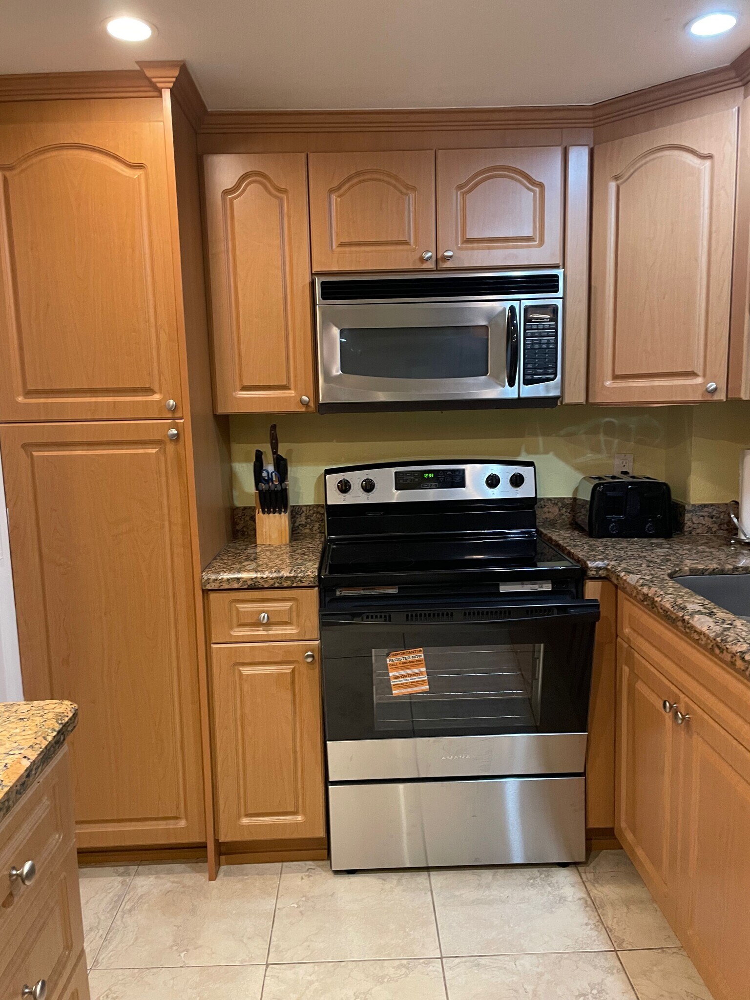 Kitchen - 5005 Collins Ave