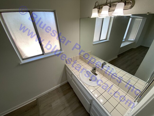 Building Photo - A MUST SEE!!! 3 Bedroom at Great Price!