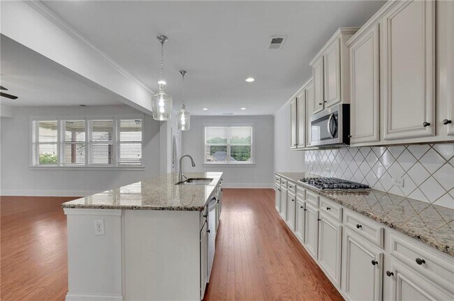 Building Photo - 56 Addison Woods Dr