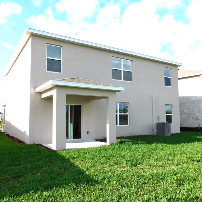 Building Photo - 17329 Reserva Dr