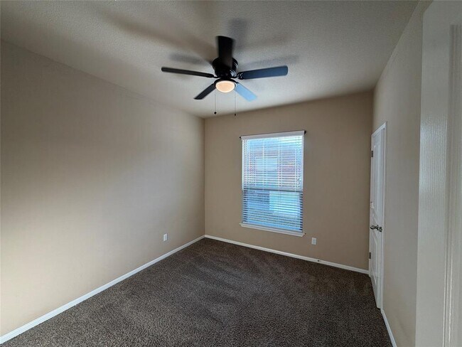 Building Photo - 516 Wyndcrest Drive
