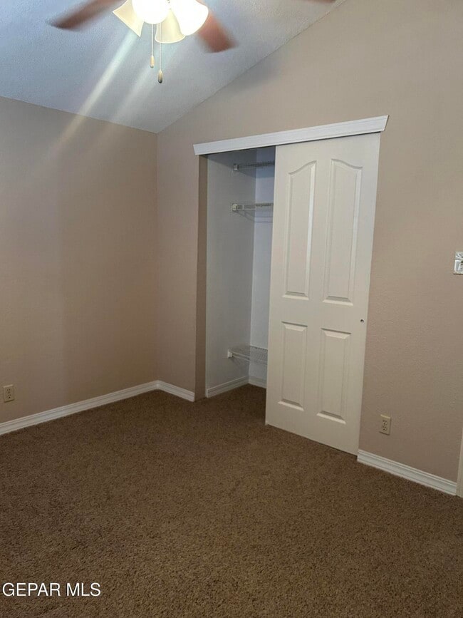 Building Photo - 612 Mary Stuart Dr