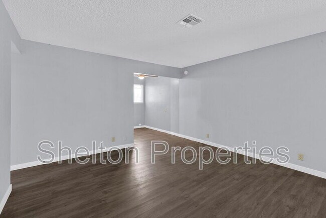 Building Photo - 6022 S 3rd St