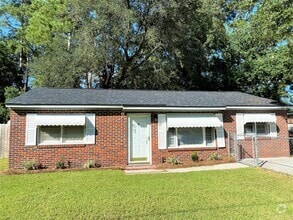Building Photo - 517 Fraser Dr
