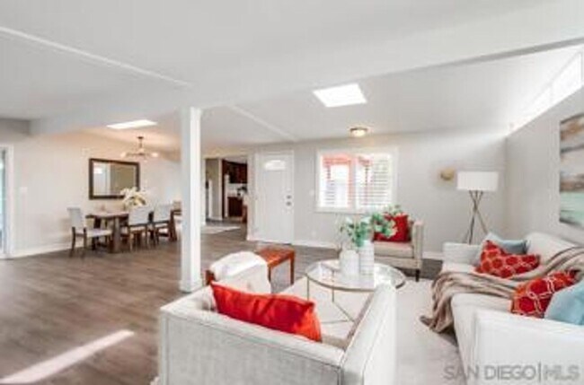 Building Photo - 3BR 2BA house for rent in prime Clairemont  location