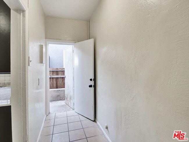 Building Photo - 4222 Hooper Ave.