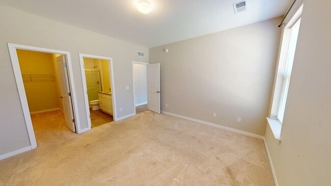 Building Photo - 38170 Castaway Dr