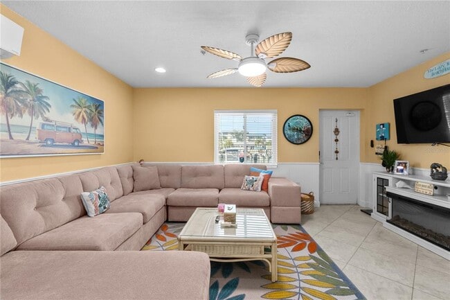 Building Photo - 3740 Gulf of Mexico Dr