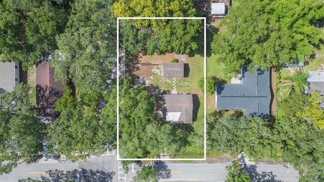 Building Photo - 1809 E Henry Ave