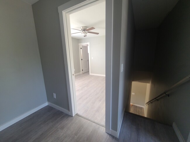 Building Photo - 5719 Mulberry St