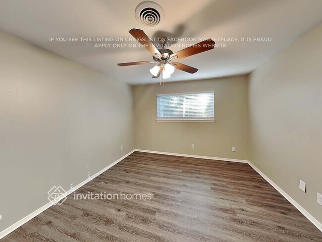 Building Photo - 2815 Norwood Ln