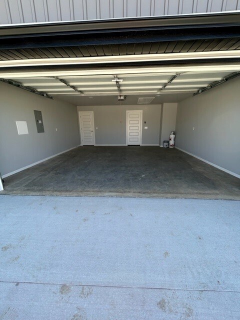 Building Photo - 510 Wagon Wheel Ave