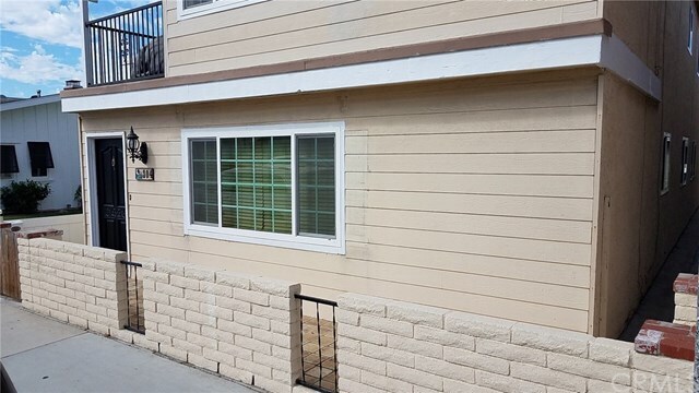 Building Photo - 304 E Balboa Blvd