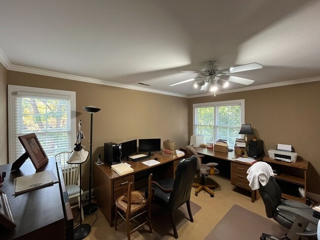 Building Photo - Incredible 5BD, 4.5BA House in Downtown Ra...