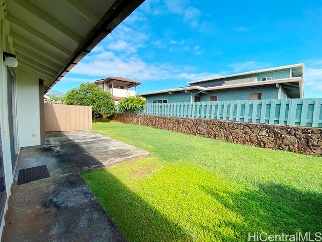 Building Photo - 94-676-676 Makaamoamo Pl