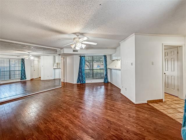 Building Photo - 16301 Ledgemont Ln