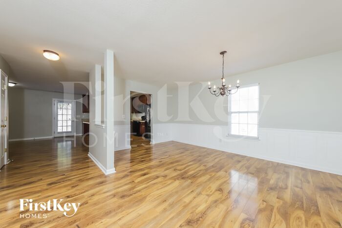 Building Photo - 828 Peachtree Meadows Cir