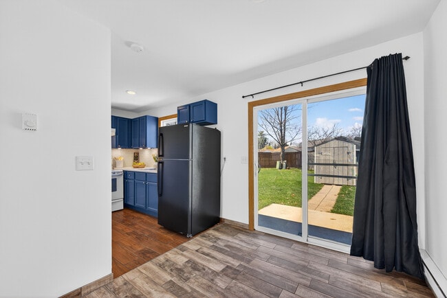 Building Photo - 1140 Ohio Ct