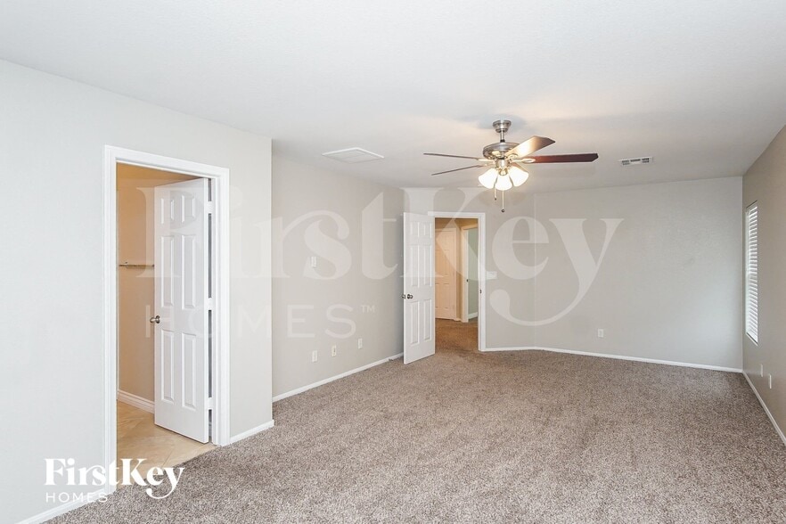 Building Photo - 4904 Naff Ridge Dr
