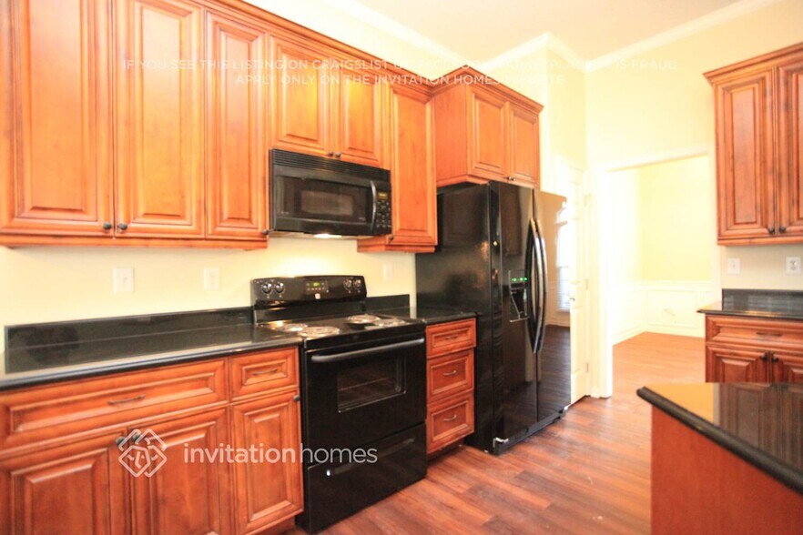 Building Photo - 5715 Branthurst Dr