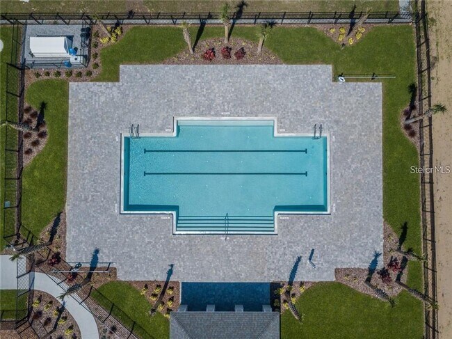 Building Photo - 338 Madison Dr