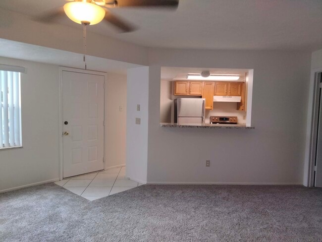 Building Photo - 3266 SE Aster Ln