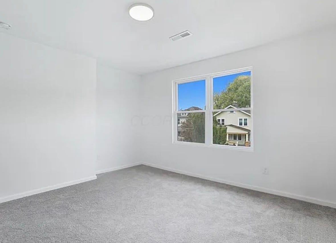 Building Photo - 782 Seymour Ave