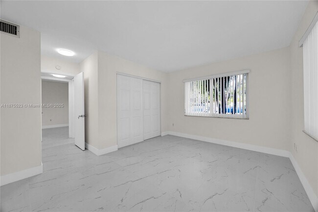 Building Photo - 7915 Camino Real