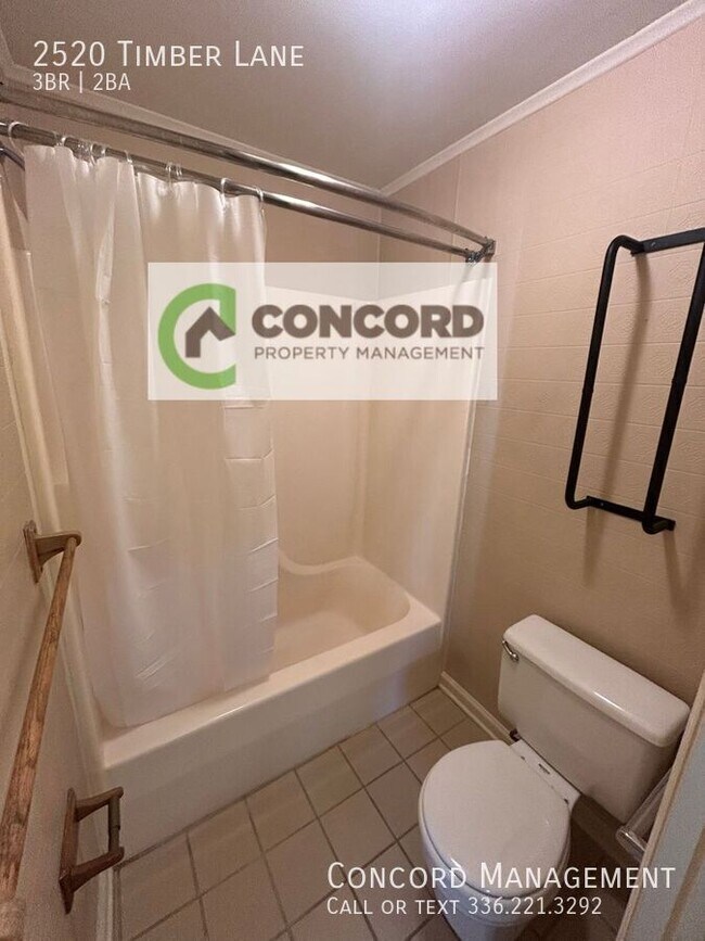 Building Photo - 2520 Timber Ln