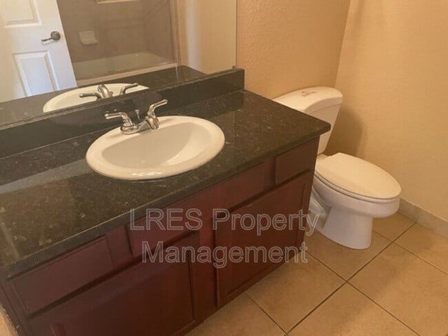 Building Photo - 1351 Tuscan Terrace