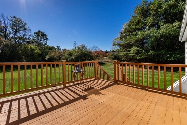 Building Photo - 37 Augusta Way