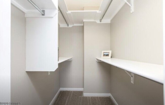 Building Photo - Beautiful Remodeled Home—-Will go fast!!!