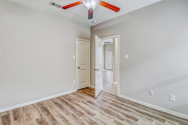 Building Photo - 3515 Cactus Field Ln