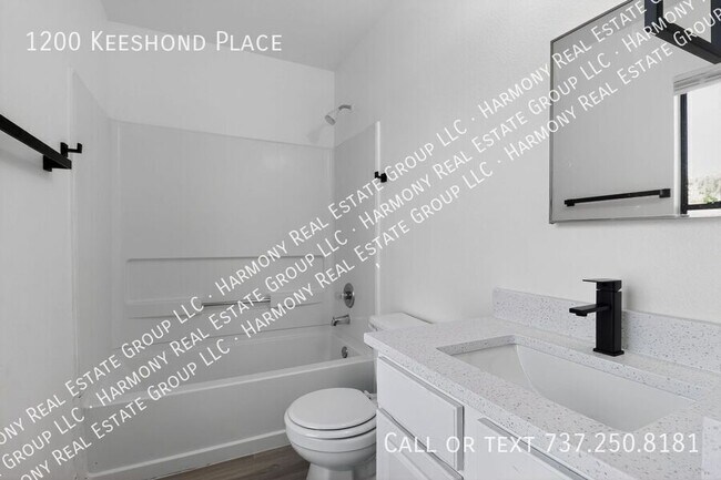 Building Photo - 1200 Keeshond Pl