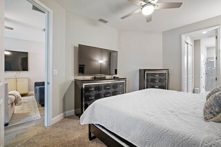 Building Photo - Like New Townhome in Heritage Oaks!