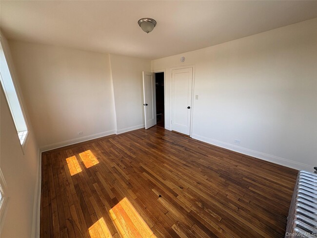 Building Photo - 30 Locust Hill Ave