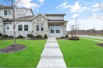 Building Photo - 1341 Pebblebrook Dr