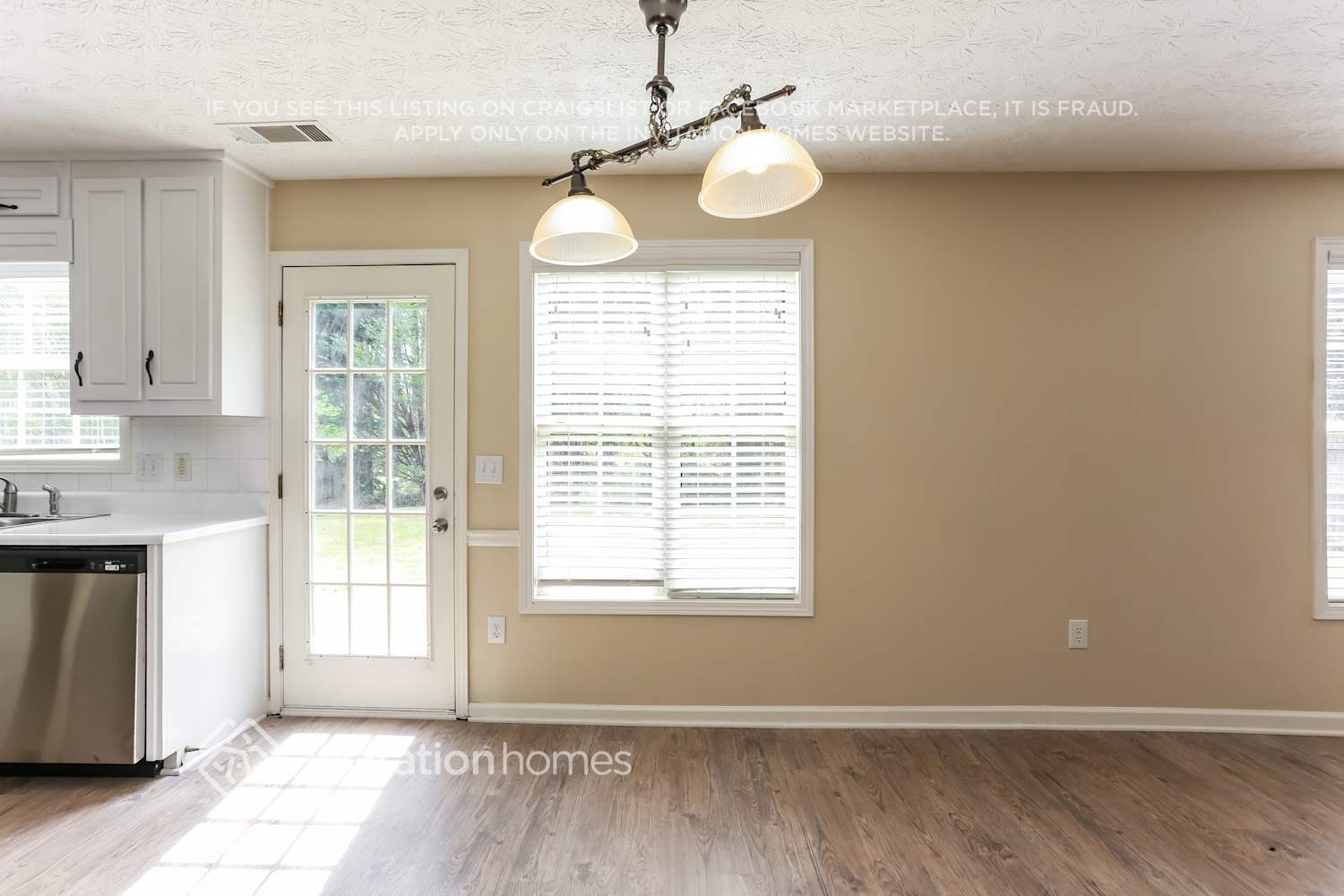 Building Photo - 220 Lake Valley Dr SW