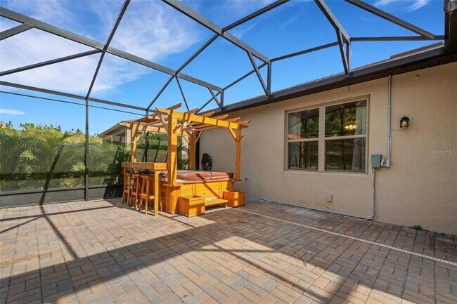 Building Photo - 361 Almansa St