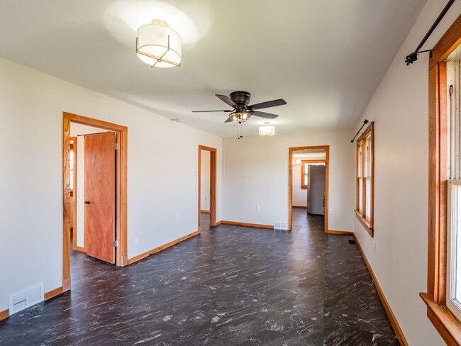 Building Photo - Little but Luxe