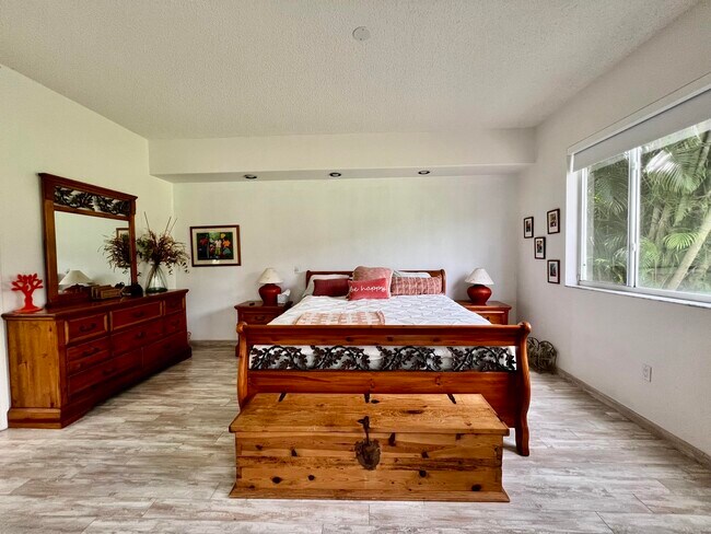 Building Photo - 2431 NW 59th St