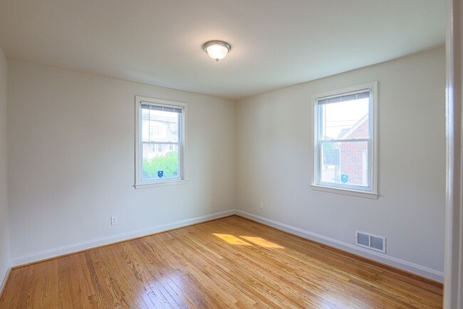 Building Photo - 5319 Plainfield Ave