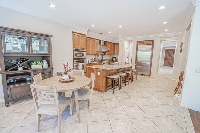 Building Photo - Spectacular 5-Bedroom Home with Private Po...