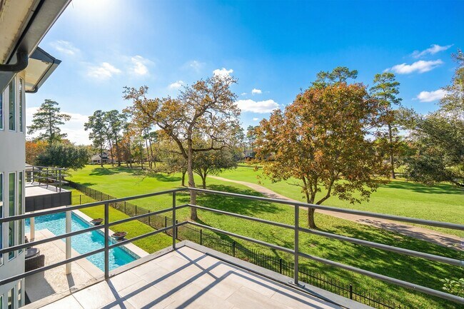 Building Photo - 6510 Sussex Ct