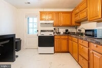 Building Photo - 315 Frederick St